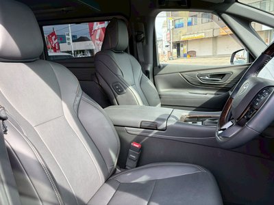 2024 Toyota ALPHARD photo 6