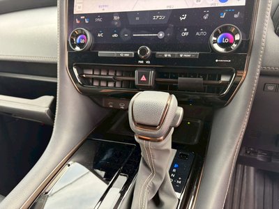 2024 Toyota ALPHARD photo 10