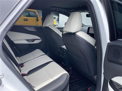 2023 Lexus NX — миниатюра 25