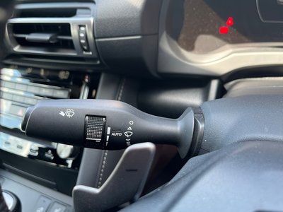 2022 Lexus IS — миниатюра 23