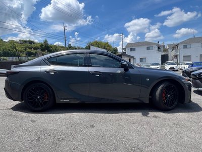 2022 Lexus IS — миниатюра 37