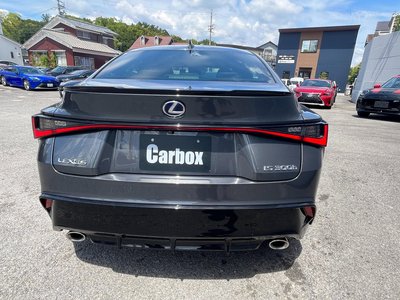 2022 Lexus IS — миниатюра 45