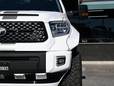 TOYOTA TUNDRA - 9