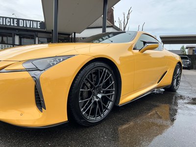 2017 Lexus LC photo 2