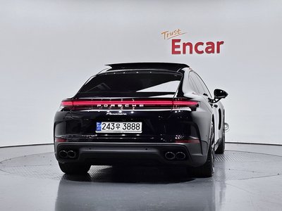 PORSCHE PANAMERA - 4