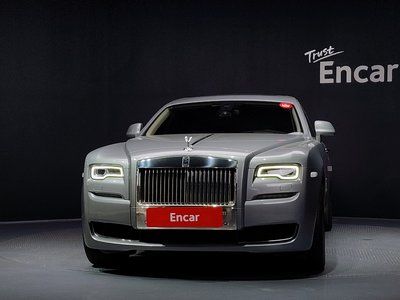 ROLLS-ROYCE GHOST - 2