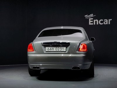 ROLLS-ROYCE GHOST - 3