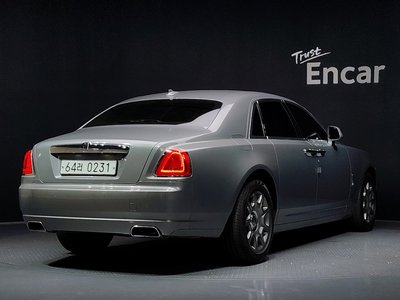 ROLLS-ROYCE GHOST - 4