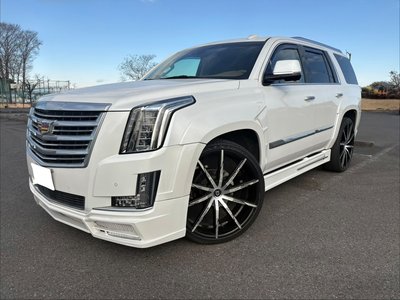 CADILLAC ESCALADE - 2
