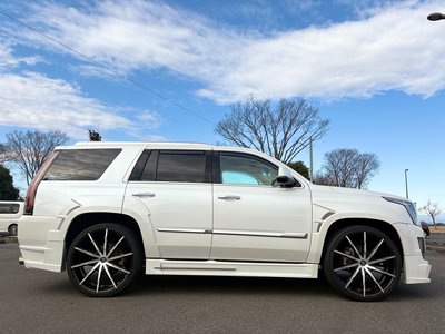 CADILLAC ESCALADE - 6