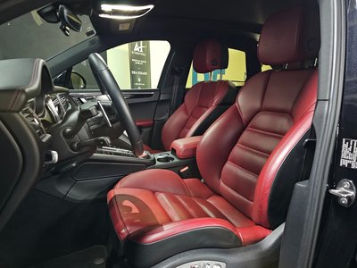 صورة 10 لـ 2022 Porsche MACAN