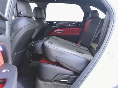 صورة 32 لـ 2023 Bentley BENTAYGA