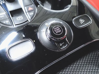 صورة 21 لـ 2023 Bentley BENTAYGA