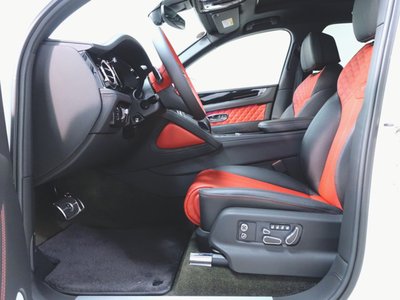 صورة 25 لـ 2023 Bentley BENTAYGA