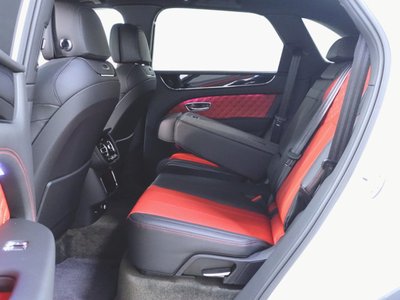 صورة 35 لـ 2023 Bentley BENTAYGA