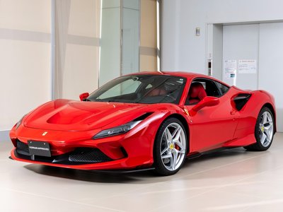 FERRARI F8 TRIBUTO