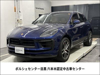 PORSCHE MACAN - 1