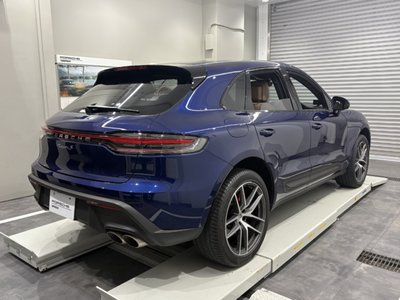 PORSCHE MACAN - 5