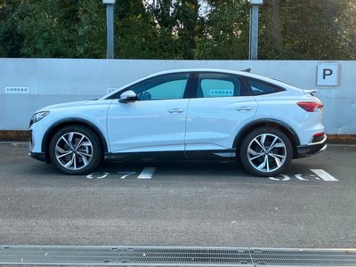 AUDI Q4 SPORTBACK E-TRON - 5