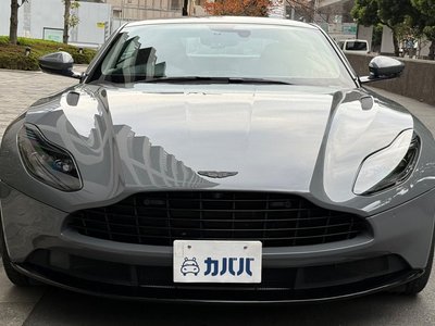 ASTON MARTIN DB11 - 2