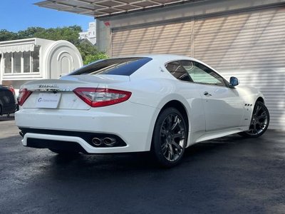 MASERATI GRANTURISMO - 8