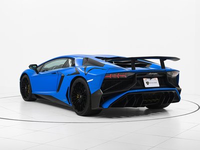 LAMBORGHINI AVENTADOR - 7