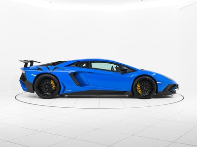LAMBORGHINI AVENTADOR - 5