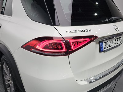 MERCEDES-BENZ GLE - 10
