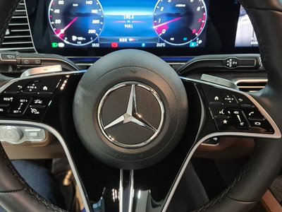 2025 Mercedes-BENZ GLE — миниатюра 14