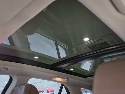 2025 Mercedes-BENZ GLE — миниатюра 18