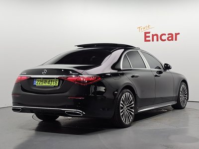 2022 Mercedes-BENZ S-CLASS photo 4