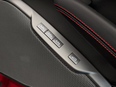 2020 Ferrari PORTOFINO thumbnail 31