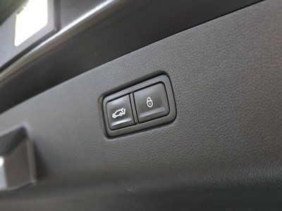صورة مصغرة 31 لـ 2022 Genesis ELECTRIFIED GV70