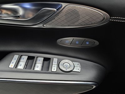 صورة مصغرة 28 لـ 2022 Genesis ELECTRIFIED GV70