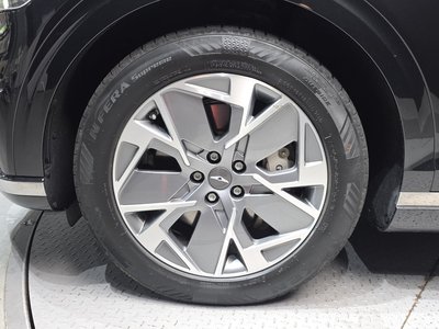 2022 Genesis ELECTRIFIED GV70 photo 6