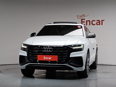2021 AUDI Q8 照片 2