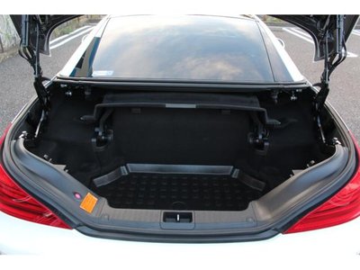 صورة مصغرة 16 لـ 2017 Mercedes-BENZ SL AMG