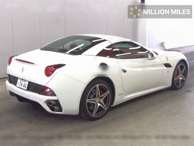 FERRARI CALIFORNIA - 5
