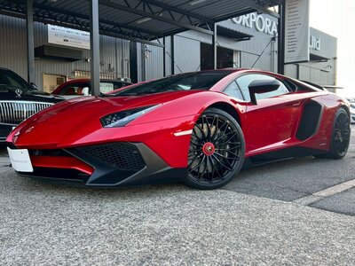 LAMBORGHINI AVENTADOR - 10