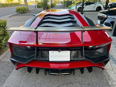 LAMBORGHINI AVENTADOR - 8