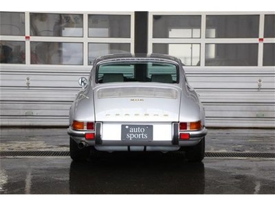 PORSCHE 911 - 8