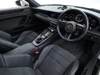 PORSCHE 911 - 9
