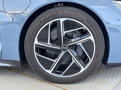 AUDI E-TRON GT QUATTRO - 10