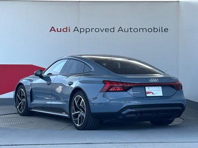 AUDI E-TRON GT QUATTRO - 8