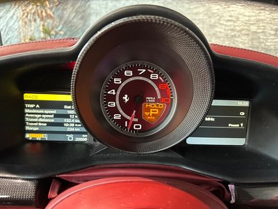 2014 FERRARI 458 SPIDER thumbnail 21
