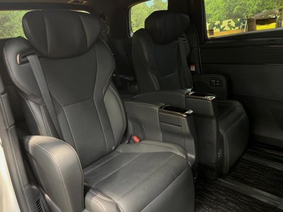 TOYOTA ALPHARD - 8