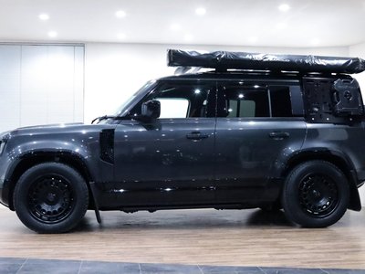 LAND ROVER DEFENDER - 9