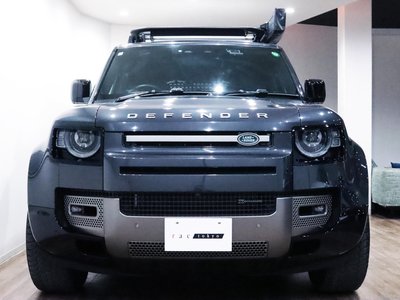 LAND ROVER DEFENDER - 6