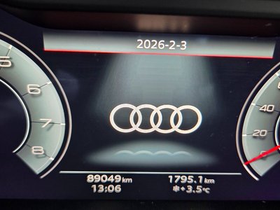 AUDI Q8 - 8