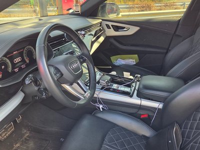 AUDI Q8 - 9